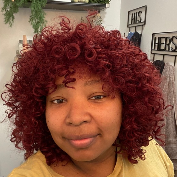 Meet your Posher, Andrea - Picture 1 of 1